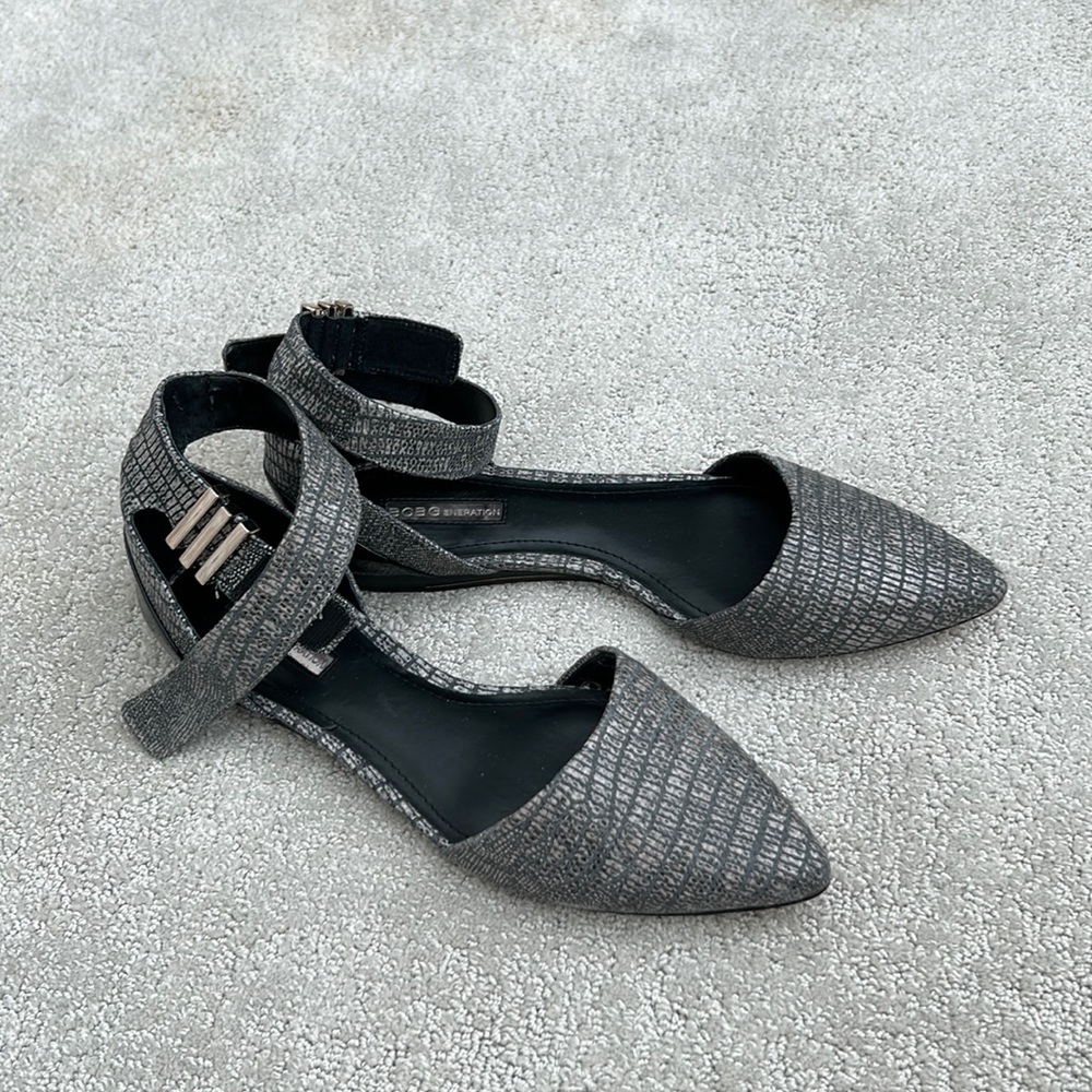 BCBG flats